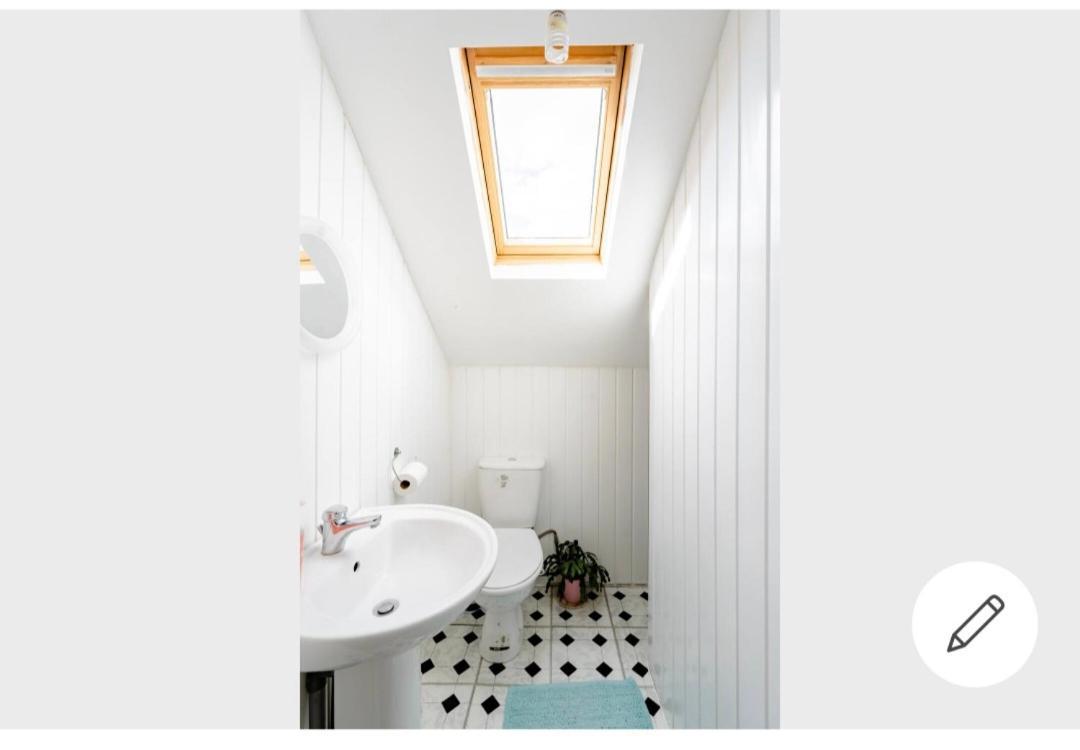 Private In London, * Londra